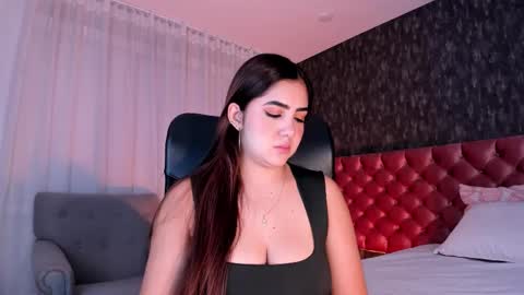 Danna online show from November 14, 2:30 pm