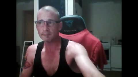 Snapshot of dannozdirekt chatting on October 30, 2:28 pm dannozdirekt online show from October 30, 2:28 pm