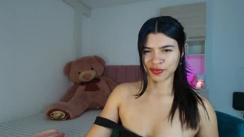 danny_cam1423 online show from September 16, 4:32 pm