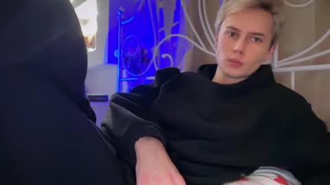 danny online show from December 2, 1:42 pm