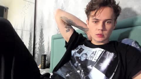 danny online show from December 25, 12:37 pm