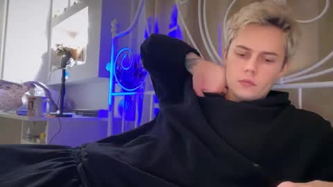 danny online show from December 3, 1:45 pm