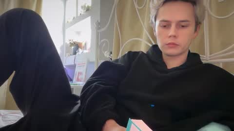 danny online show from December 20, 2:35 pm