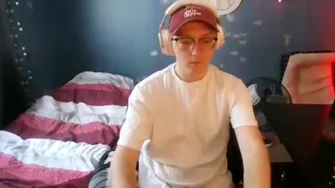 Daniel online show from December 17, 5:52 pm