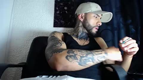 dante_d_angelo_ online show from September 17, 10:35 pm