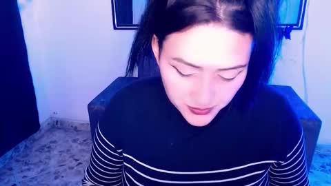 dante_fuego online show from April 15, 11:38 pm