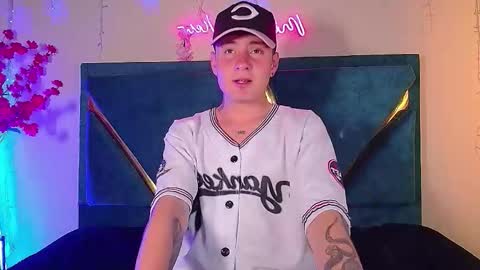 Dantegrayy online show from January 8, 4:29 am