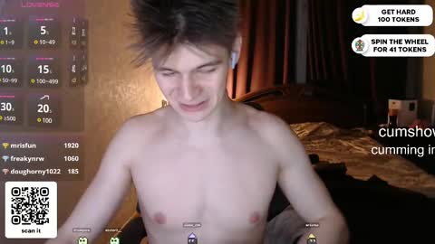 Snapshot of dantebigboi chatting on February 12, 10:15 pm Daniel online show from February 12, 10:15 pm