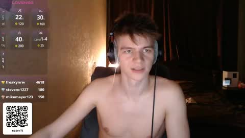 Snapshot of dantebigboi chatting on February 15, 11:47 pm Daniel online show from February 15, 11:47 pm