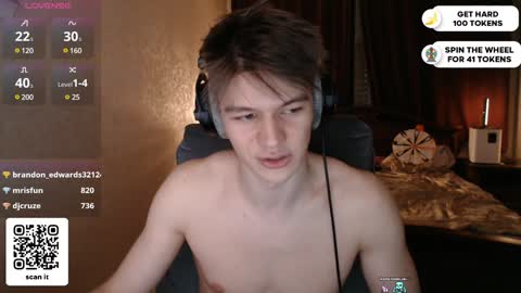 Snapshot of dantebigboi chatting on February 8, 8:42 pm Daniel online show from February 8, 8:42 pm