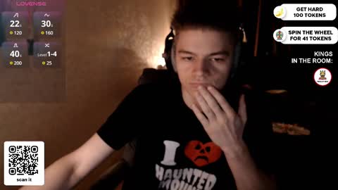 Snapshot of dantebigboi chatting on February 20, 8:14 pm Daniel online show from February 20, 8:14 pm