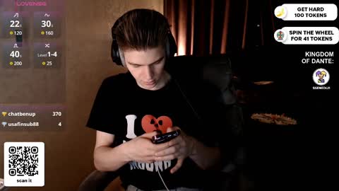 Snapshot of dantebigboi chatting on February 20, 11:21 pm Daniel online show from February 20, 11:21 pm