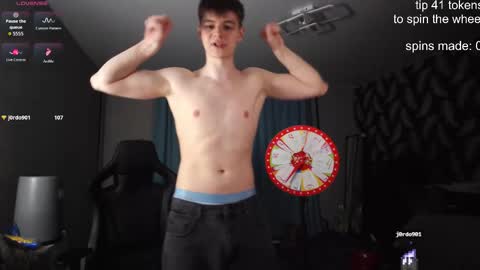 Snapshot of dantebigboi chatting on October 20, 2:44 pm Daniel online show from October 20, 2:44 pm