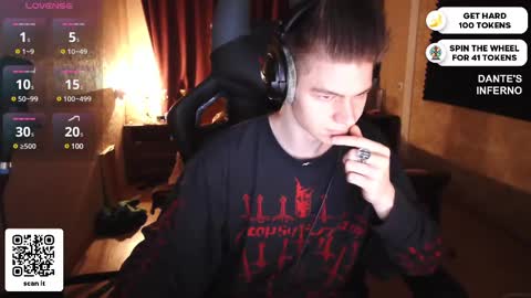 Snapshot of dantebigboi chatting on March 5, 6:23 pm Daniel online show from March 5, 6:23 pm