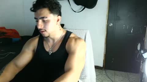Snapshot of dantevicius chatting on October 23, 10:32 pm Dante Vicius online show from October 23, 10:32 pm