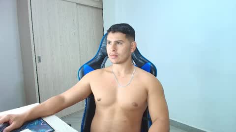 Dantraxx online show from January 2, 9:07 pm