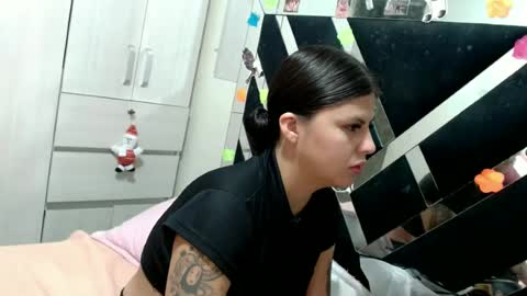 daphne877046 online show from July 30, 2:34 am