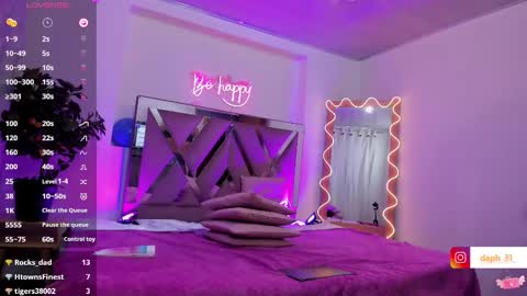 Snapshot of daphnne_tay chatting on February 26, 6:30 am dhapnne online show from February 26, 6:30 am