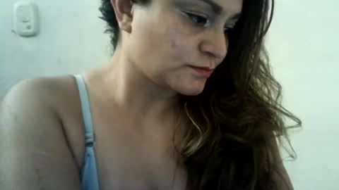 dapnne online show from July 28, 6:42 pm