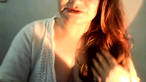 dapnne online show from July 28, 2:24 pm