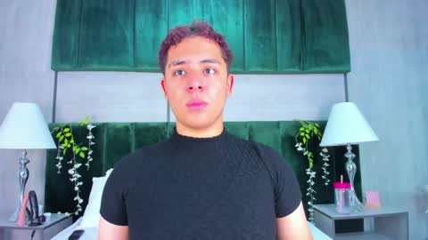 Darian  online show from June 1, 7:37 pm