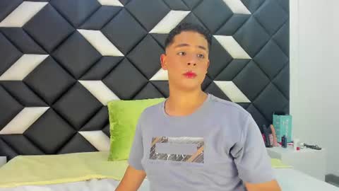 Darian  online show from July 1, 7:11 pm