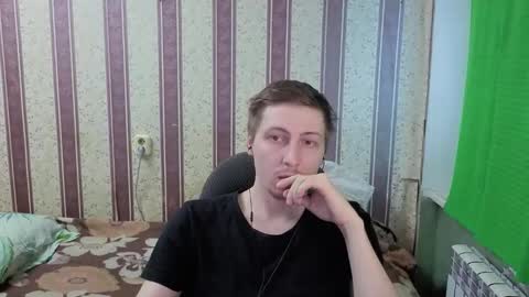 darienlarge online show from March 29, 2:51 pm