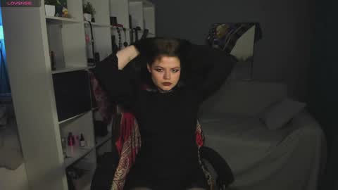 Dari the it woman online show from January 24, 9:04 pm