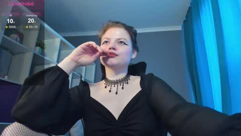 Dari the it woman online show from March 10, 9:12 am