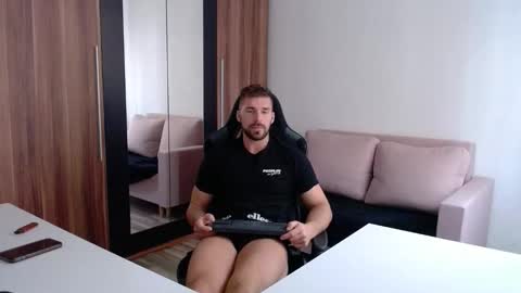 darius_94 online show from October 19, 11:48 am