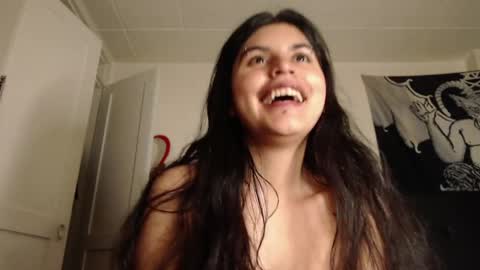 Moony online show from March 10, 5:33 am