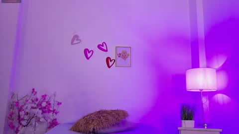 dark_angell77 online show from April 4, 11:06 am