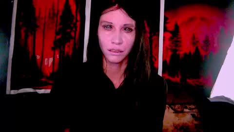 dark_briilliant online show from November 18, 2:42 pm