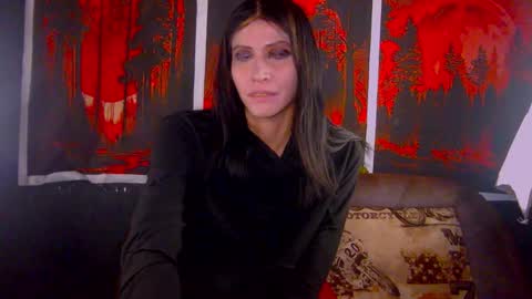 dark_briilliant online show from November 19, 5:34 pm