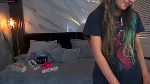 dark_dominika online show from June 13, 7:57 pm
