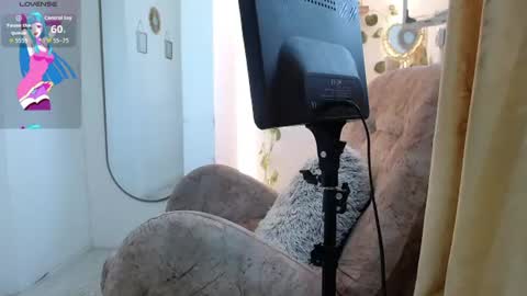 dark_dreams0 online show from July 4, 7:50 pm