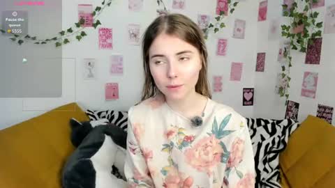Ester online show from June 12, 10:25 am
