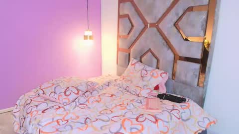 CELESTE online show from February 5, 7:01 am