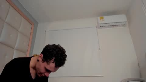 Snapshot of dark_sun333 chatting on September 25, 12:39 am dark_sun333 online show from September 25, 12:39 am