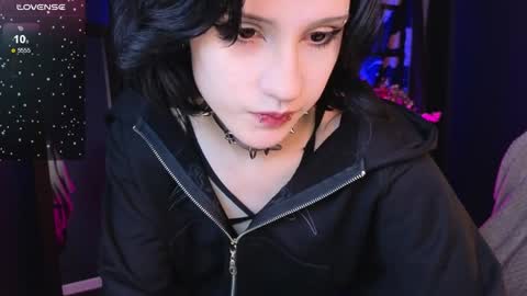 Snapshot of dark_vamp_ chatting on January 30, 11:55 pm Vamp  online show from January 30, 11:55 pm