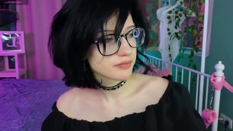 Snapshot of dark_vamp_ chatting on February 5, 10:11 pm Vamp  online show from February 5, 10:11 pm