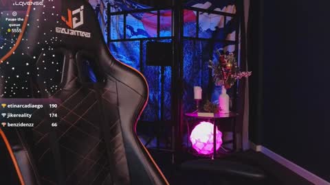 Snapshot of dark_vamp_ chatting on January 22, 6:31 pm Vamp  online show from January 22, 6:31 pm