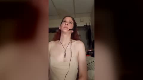 darkangel122080 online show from June 22, 9:22 pm