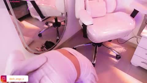 Angel Darcy  online show from June 29, 11:26 pm
