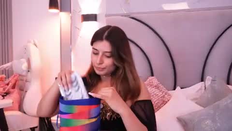 Angel Darcy  online show from July 14, 10:37 pm