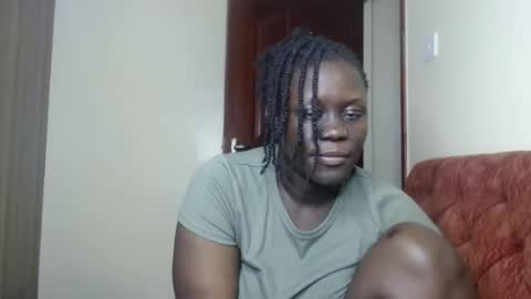 darkberry_bubble online show from July 14, 1:38 pm