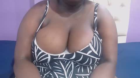 darkgiantmelanin online show from April 15, 7:58 pm