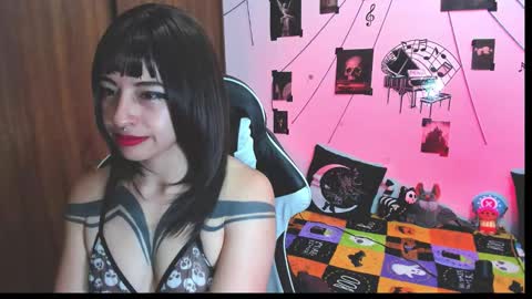 Hi Im Yuri  independent modelhelp me get my 111 hands upuwu online show from November 24, 8:51 pm