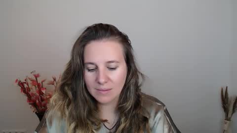 Snapshot of darklure_ chatting on October 8, 8:59 pm Anna online show from October 8, 8:59 pm