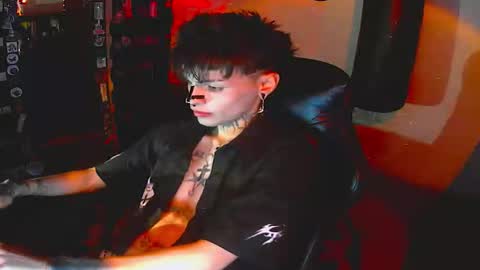   online show from October 27, 7:47 pm